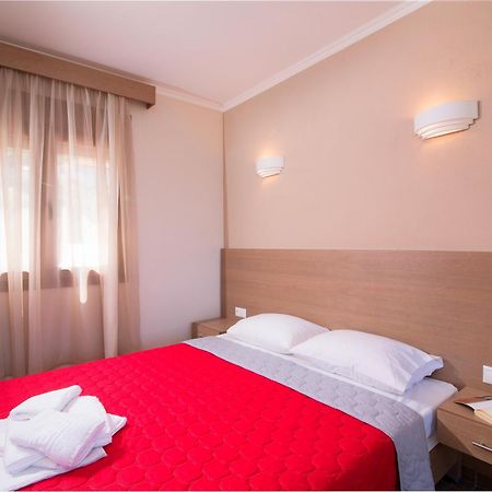 Kapsogeorgis Rooms Koinira Buitenkant foto