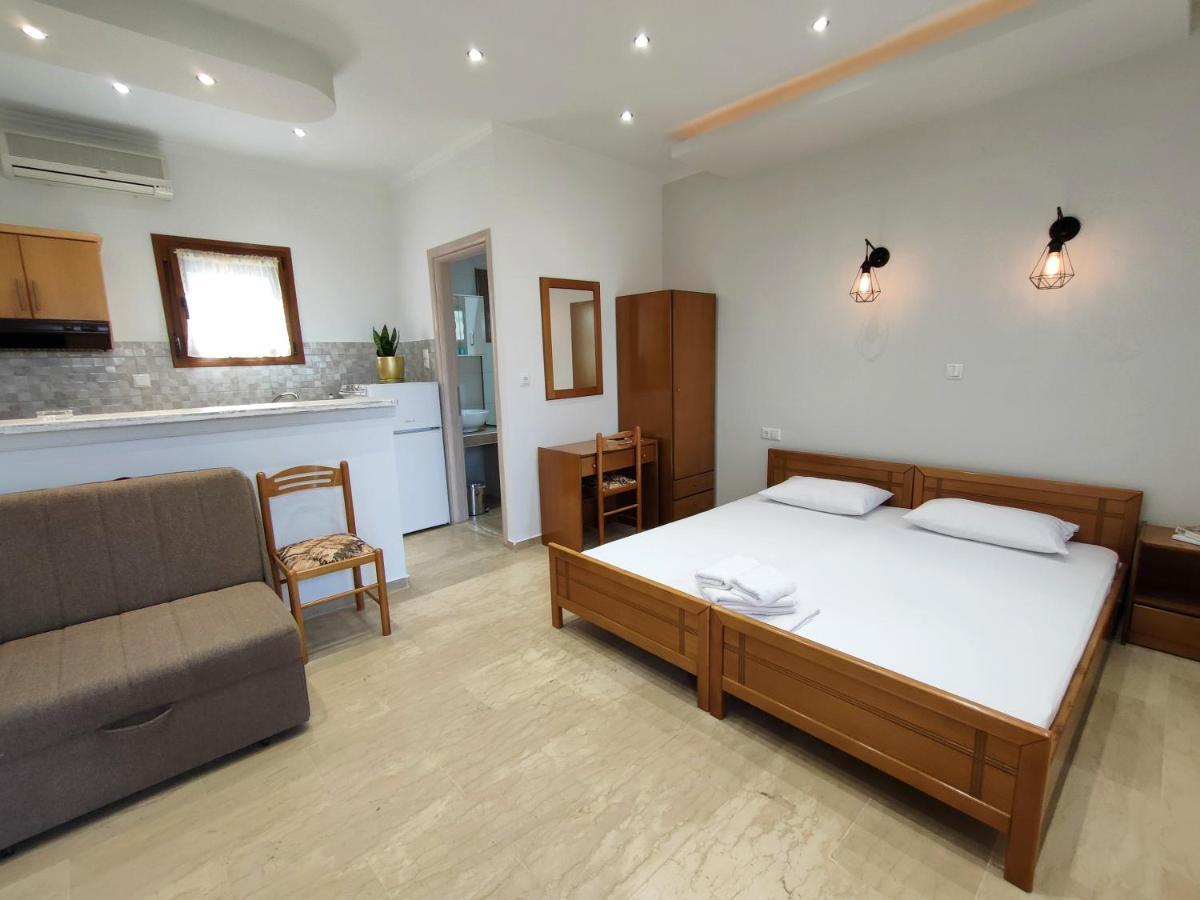 Kapsogeorgis Rooms Koinira Kamer foto