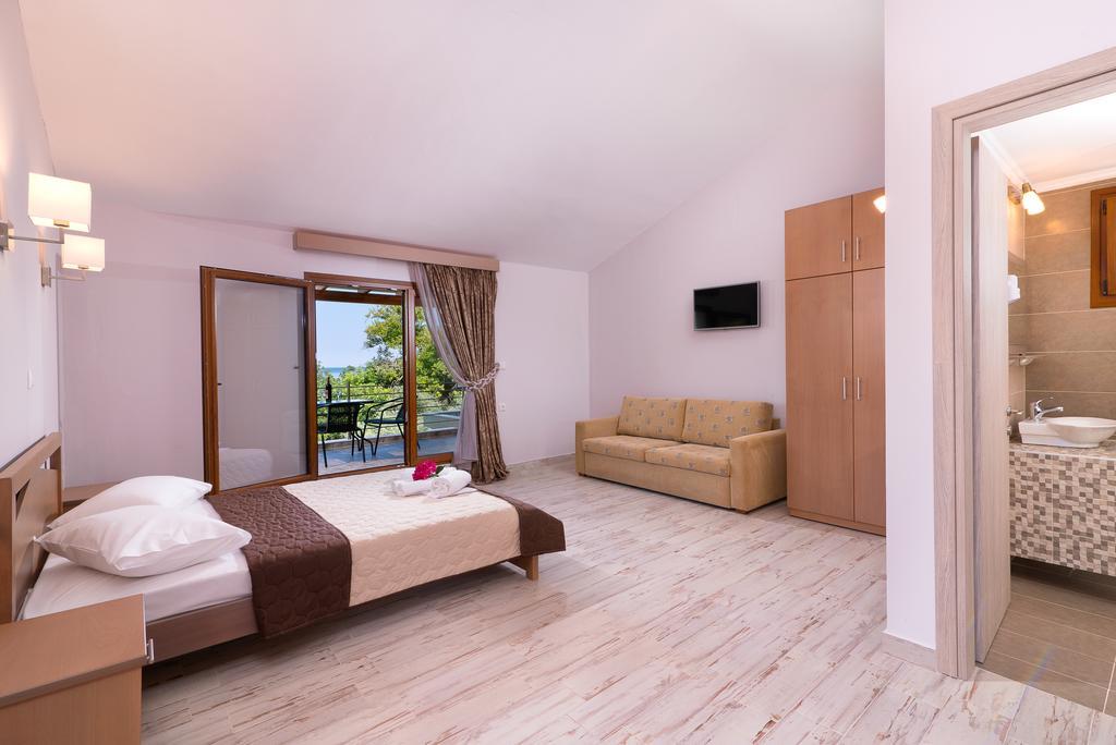 Kapsogeorgis Rooms Koinira Buitenkant foto