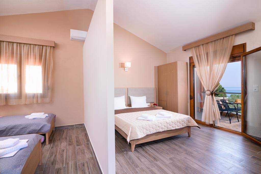 Kapsogeorgis Rooms Koinira Buitenkant foto